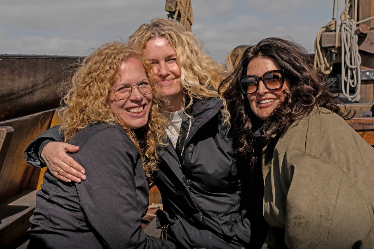 Bottervaren met de Lady's Day Out All my ladies! It's time for another Lady's Day Out! De ultieme dag voor dames. Gezelligheid, afwisseling, borrelen met prosecco, een high tea en een gezellige BBQ op een eiland.